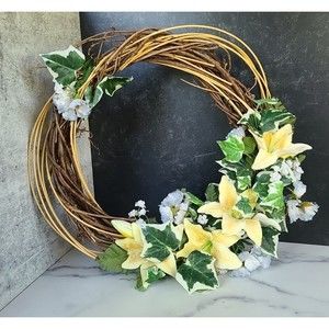 Vintage Spring Lily Wreath